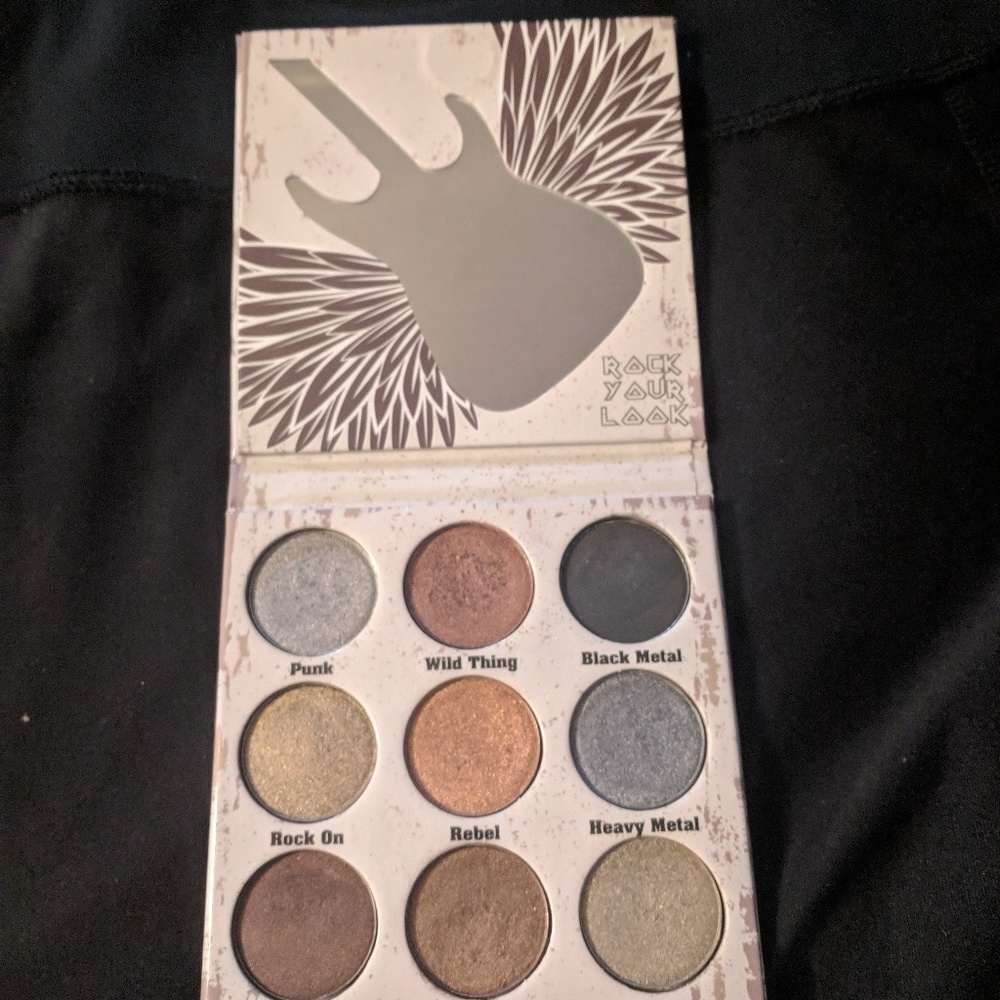 Crown Glam Metals palette